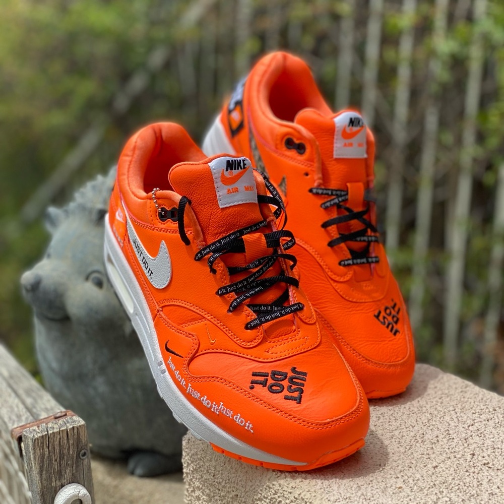 Nike ‘18 just do it sneakers